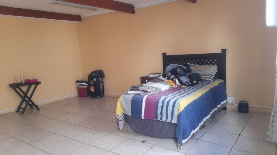 7 Bedroom Property for Sale in Quigney Eastern Cape